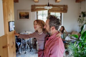 How Smart Thermostats Work with Your HVAC